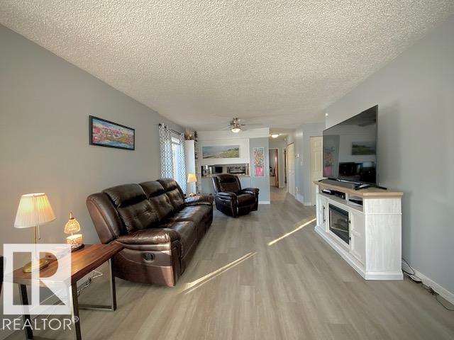 5118 56 Av, Wetaskiwin, Alberta  T9A 3N5 - Photo 6 - E4470951