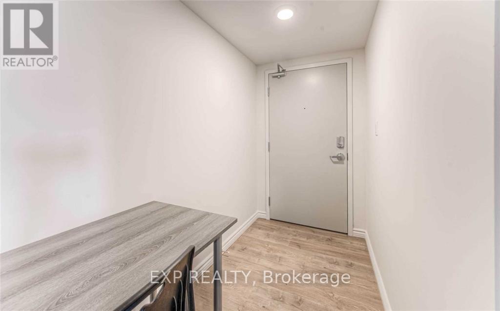 F301 - 275 Larch Street, Waterloo, Ontario  N2J 3R2 - Photo 10 - X12852456