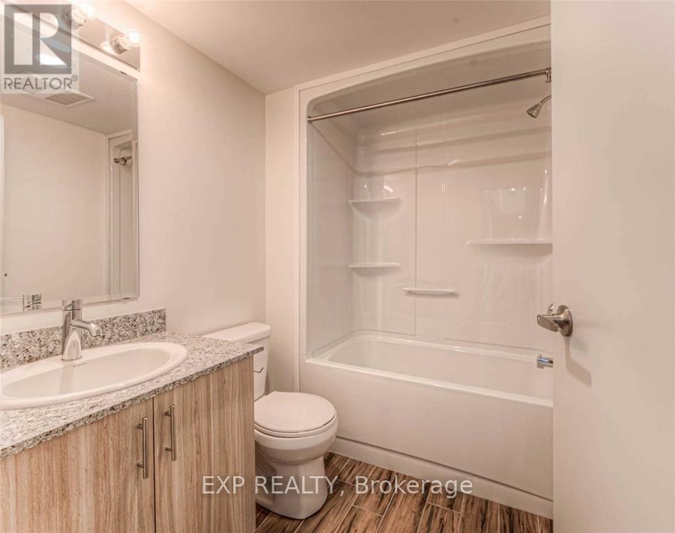 F301 - 275 Larch Street, Waterloo, Ontario  N2J 3R2 - Photo 3 - X12852456