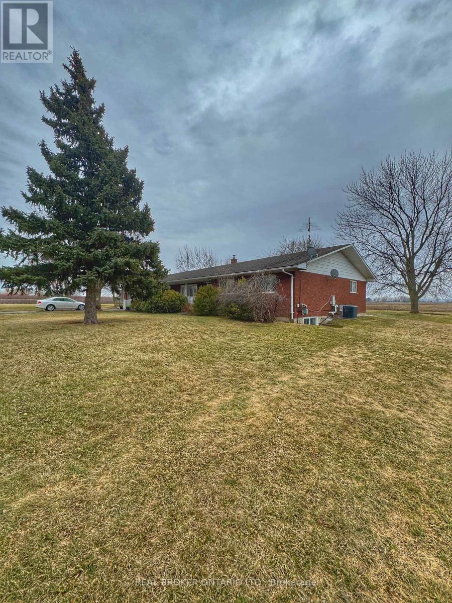 1 - 797 Line 2 Road, Niagara-On-The-Lake (Virgil), Ontario  L0S 1T0 - Photo 3 - X12852458