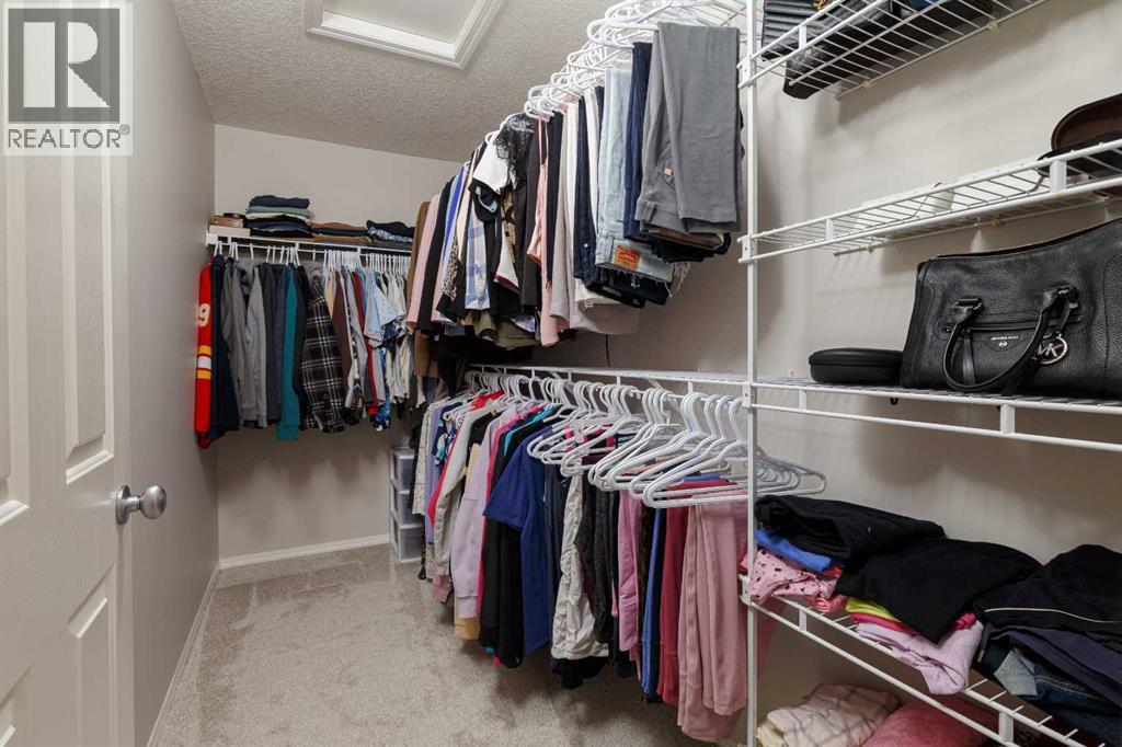 86 Cougarstone Court Sw, Calgary, Alberta  T3H 5R3 - Photo 28 - A2280412