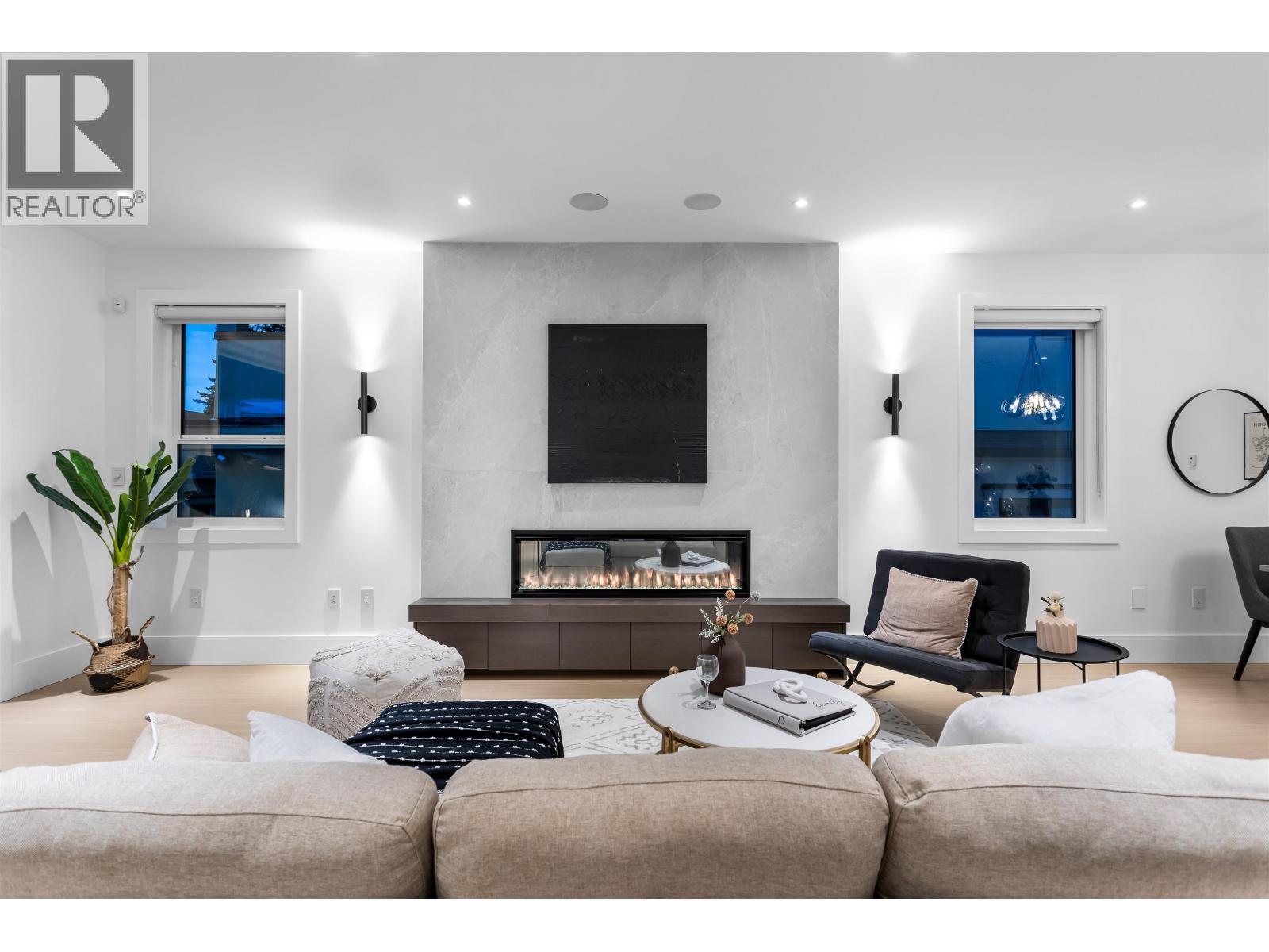 6916 Union Street, Burnaby, British Columbia  V5B 1X5 - Photo 12 - R3096749