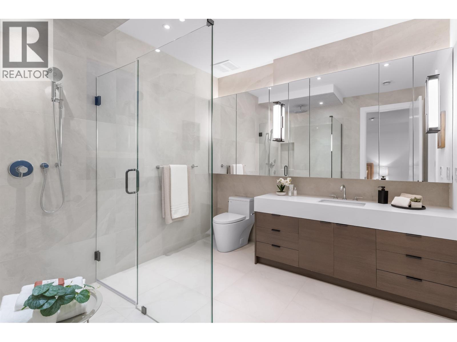 6916 Union Street, Burnaby, British Columbia  V5B 1X5 - Photo 28 - R3096749