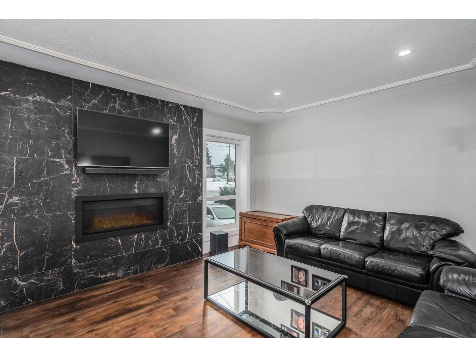 2319 Hemlock Street, Abbotsford, British Columbia  V2T 3A1 - Photo 5 - R3095457