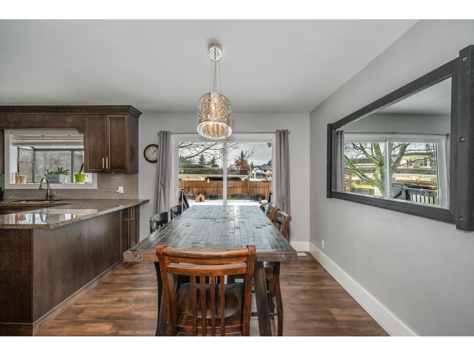 2319 Hemlock Street, Abbotsford, British Columbia  V2T 3A1 - Photo 10 - R3095457