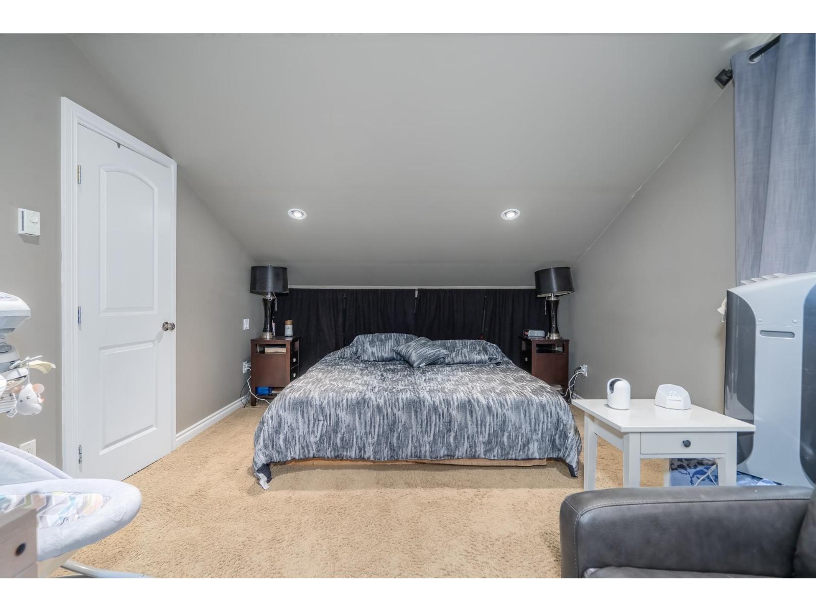 2319 Hemlock Street, Abbotsford, British Columbia  V2T 3A1 - Photo 18 - R3095457