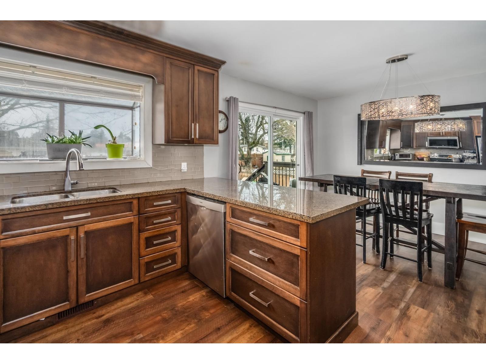 2319 Hemlock Street, Abbotsford, British Columbia  V2T 3A1 - Photo 13 - R3095457