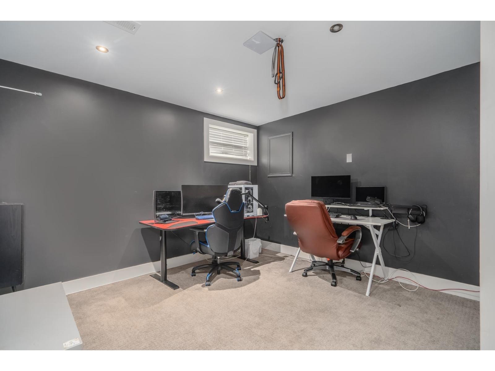 2319 Hemlock Street, Abbotsford, British Columbia  V2T 3A1 - Photo 26 - R3095457