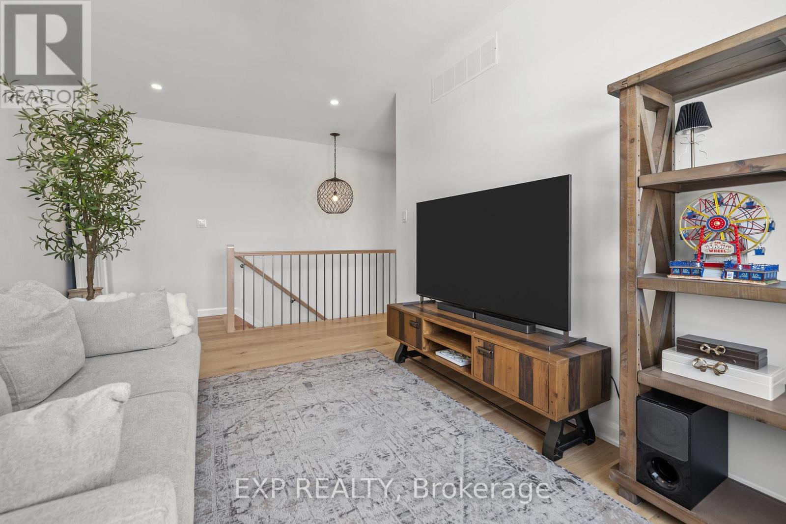 611 Ribbon Street, Ottawa, Ontario  K4M 0M8 - Photo 14 - X12852490