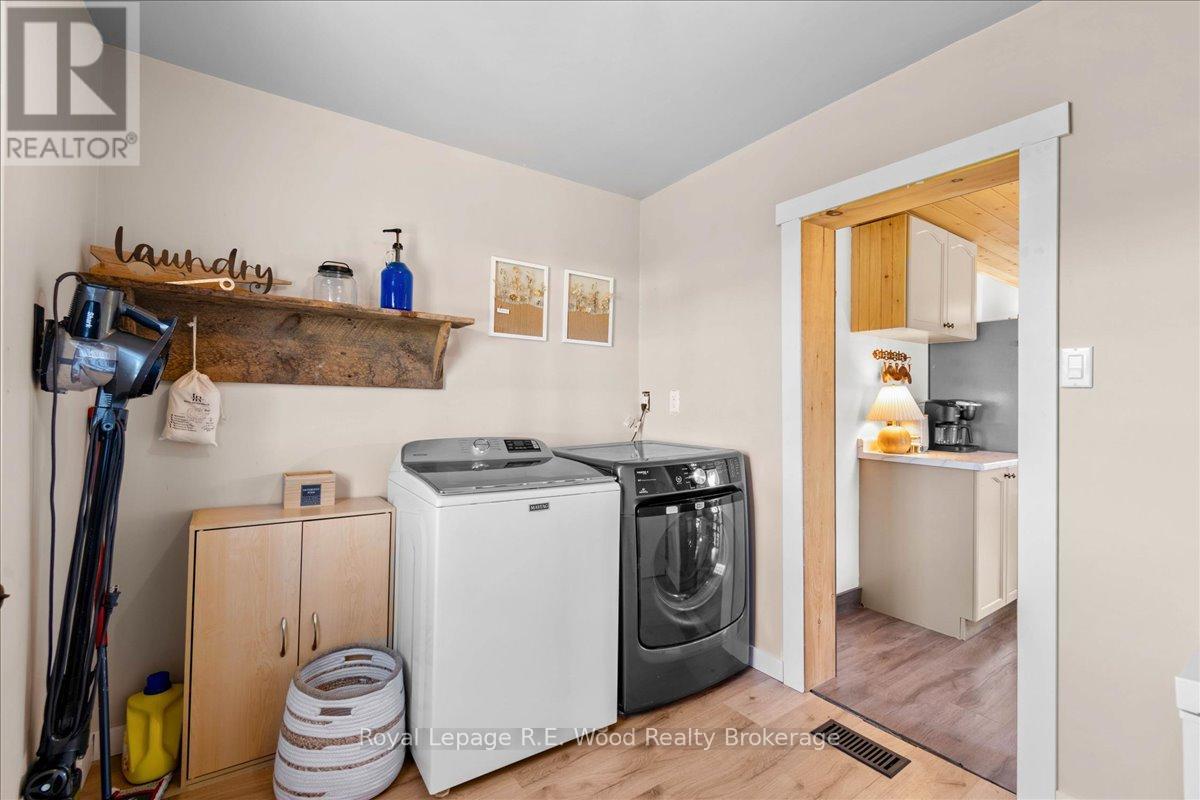 303 Concession 2 Road, Norfolk (Townsend), Ontario  N0E 1R0 - Photo 15 - X12562722