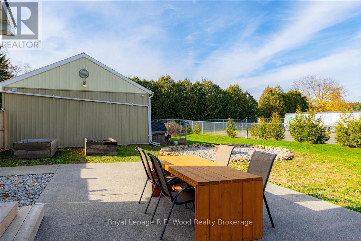 303 Concession 2 Road, Norfolk (Townsend), Ontario  N0E 1R0 - Photo 6 - X12562722