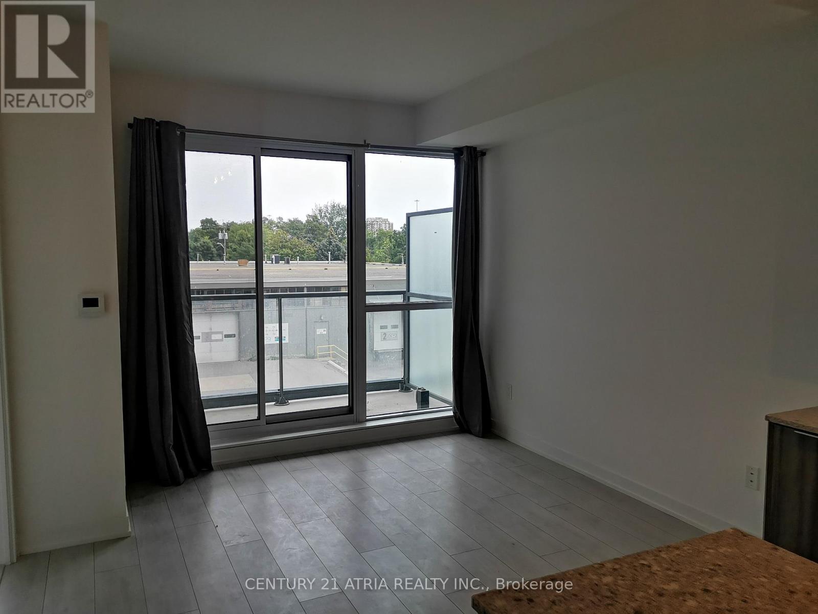 209 - 31 Tippett Road, Toronto (Clanton Park), Ontario  M3H 0C8 - Photo 5 - C12852516