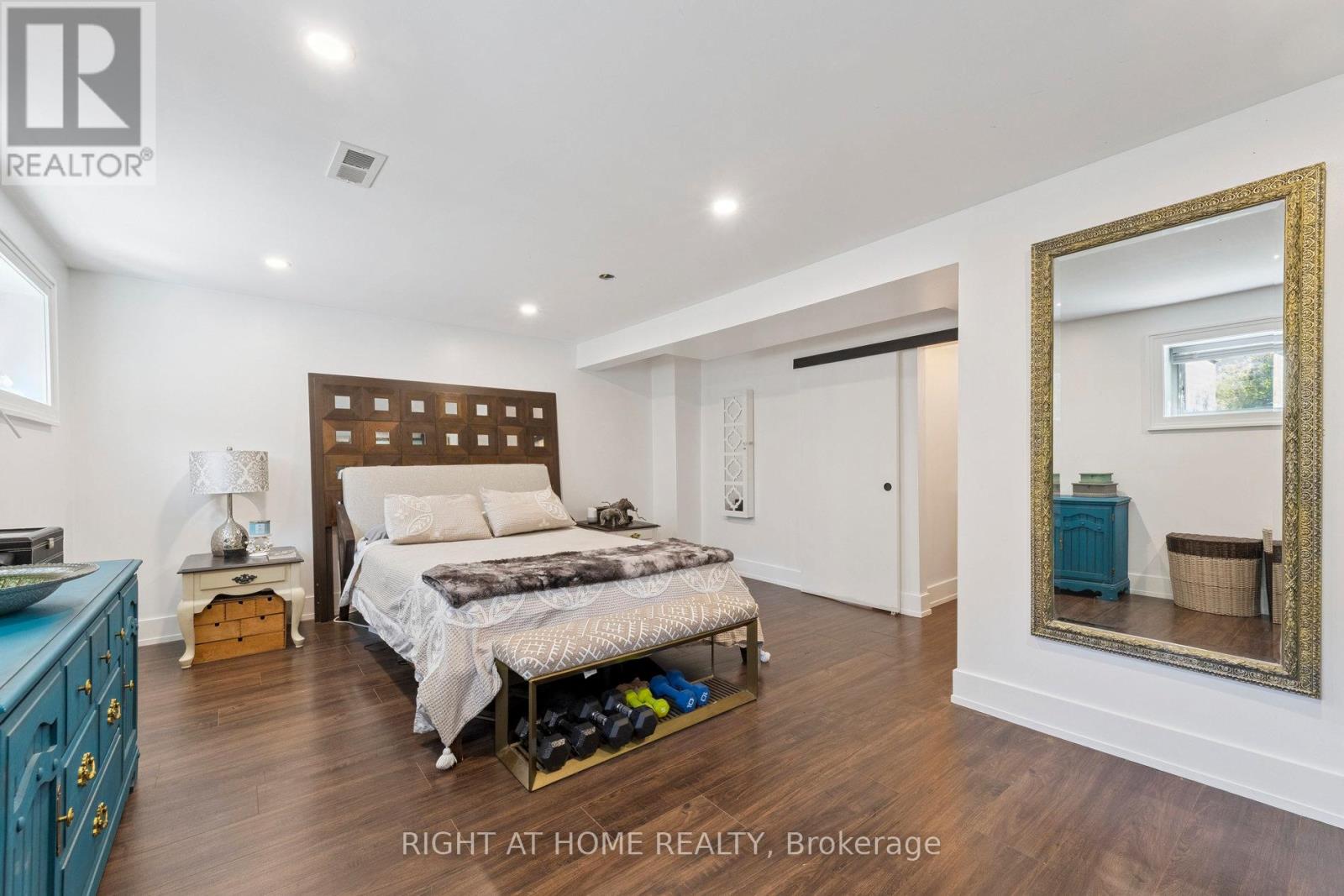 403 Chandos Court, Oshawa, Ontario  L1J 6R1 - Photo 21 - E12852498