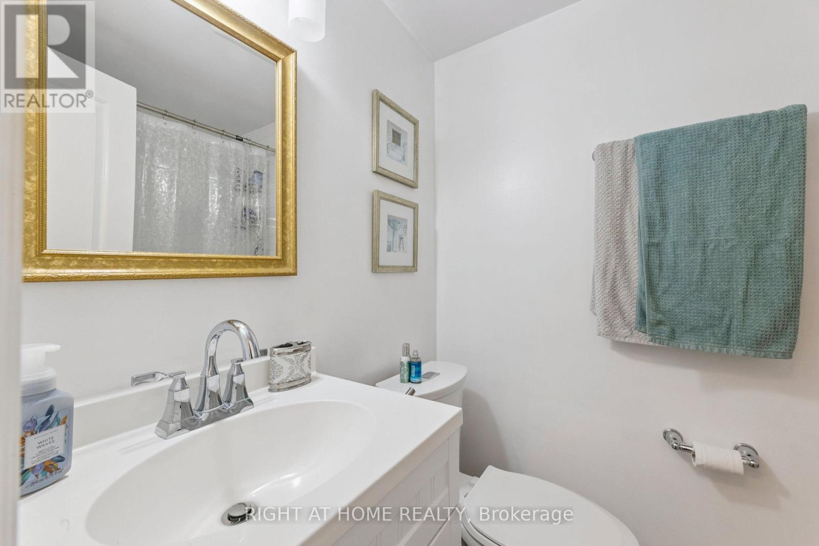 403 Chandos Court, Oshawa, Ontario  L1J 6R1 - Photo 23 - E12852498