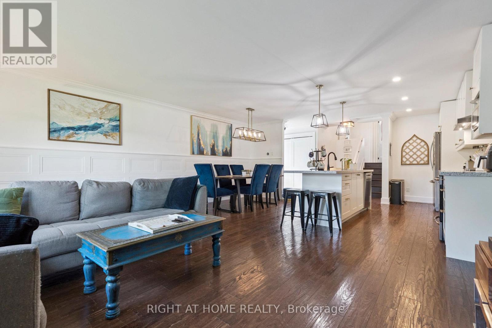 403 Chandos Court, Oshawa, Ontario  L1J 6R1 - Photo 5 - E12852498