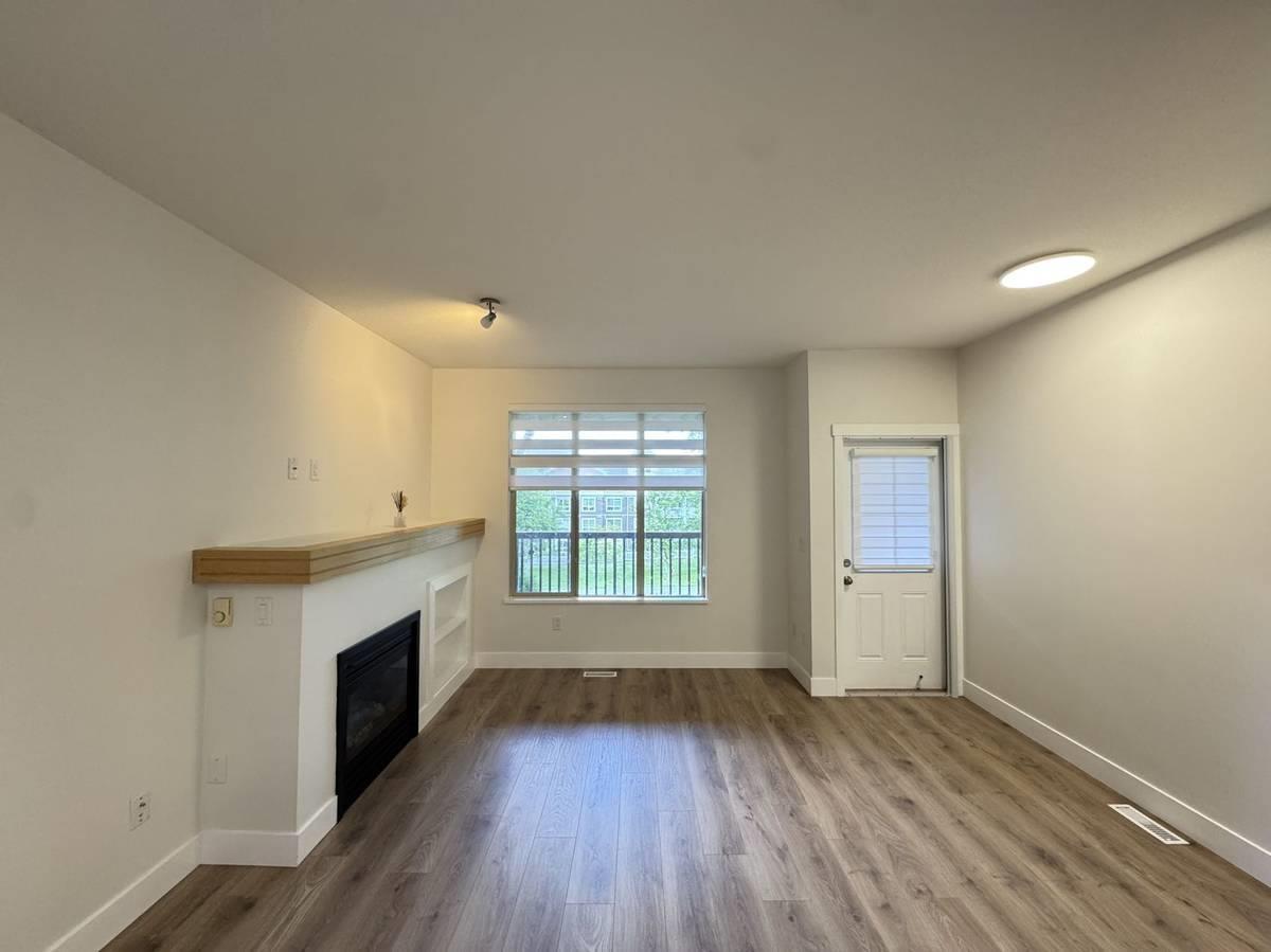 19478 65 AVE, Surrey, British Columbia