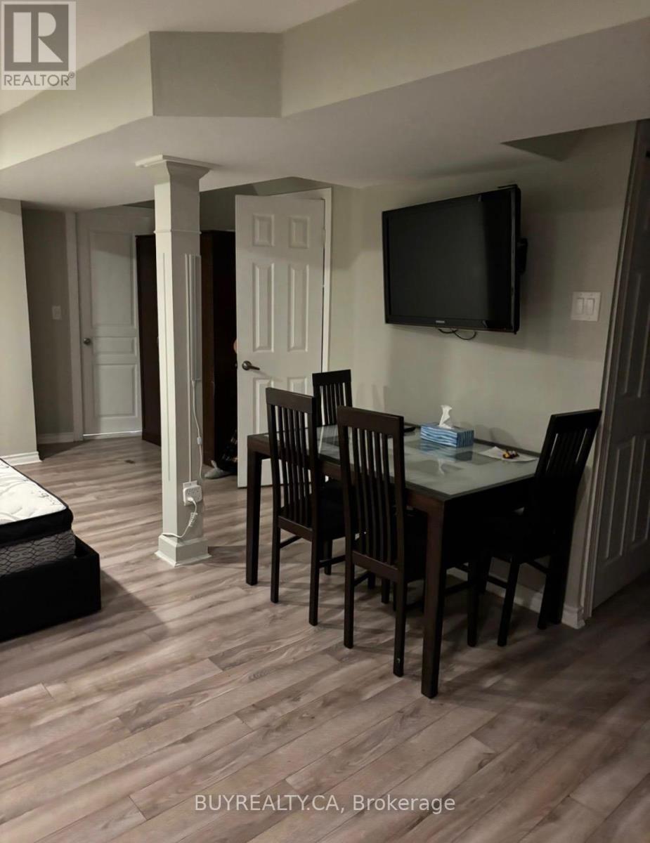 85 October Lane, Aurora (Aurora Grove), Ontario  L4G 7A1 - Photo 4 - N12852518