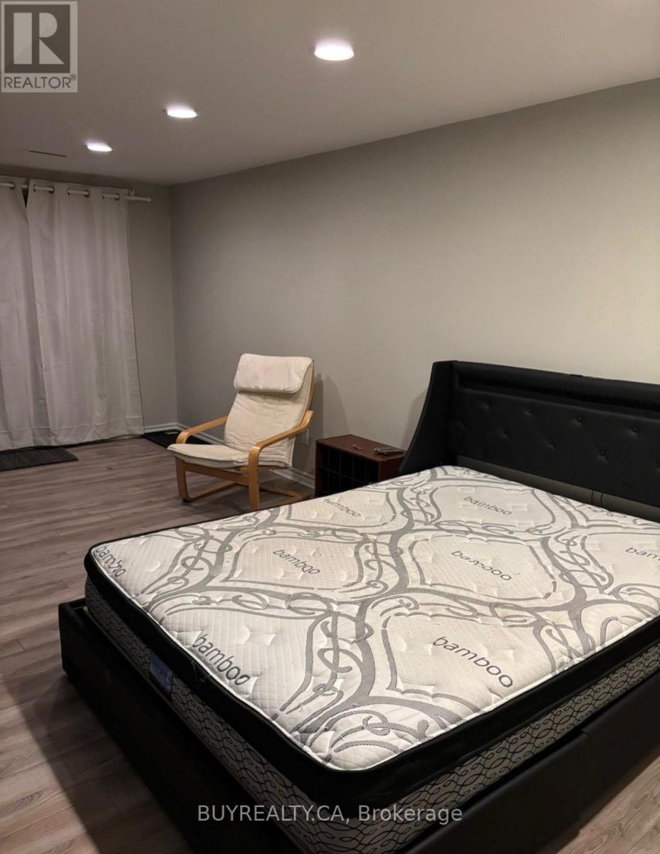 85 October Lane, Aurora (Aurora Grove), Ontario  L4G 7A1 - Photo 5 - N12852518