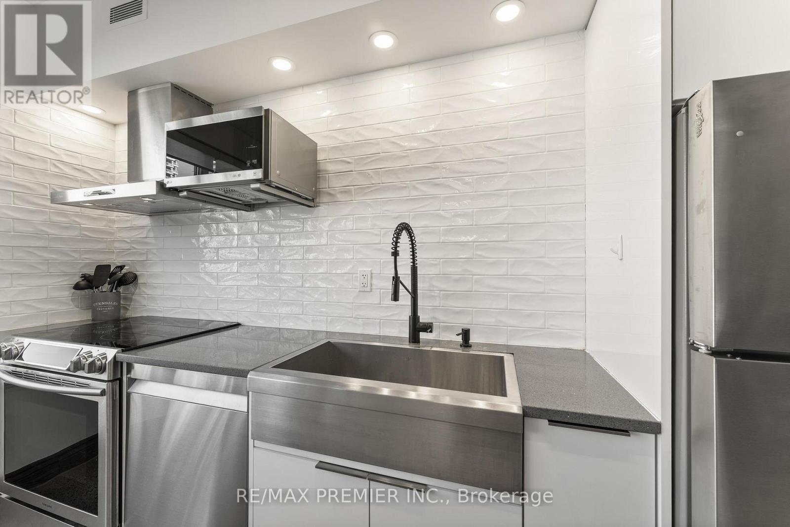 Th13 - 57 East Liberty Street, Toronto (Niagara), Ontario  M6K 3P5 - Photo 8 - C12814540