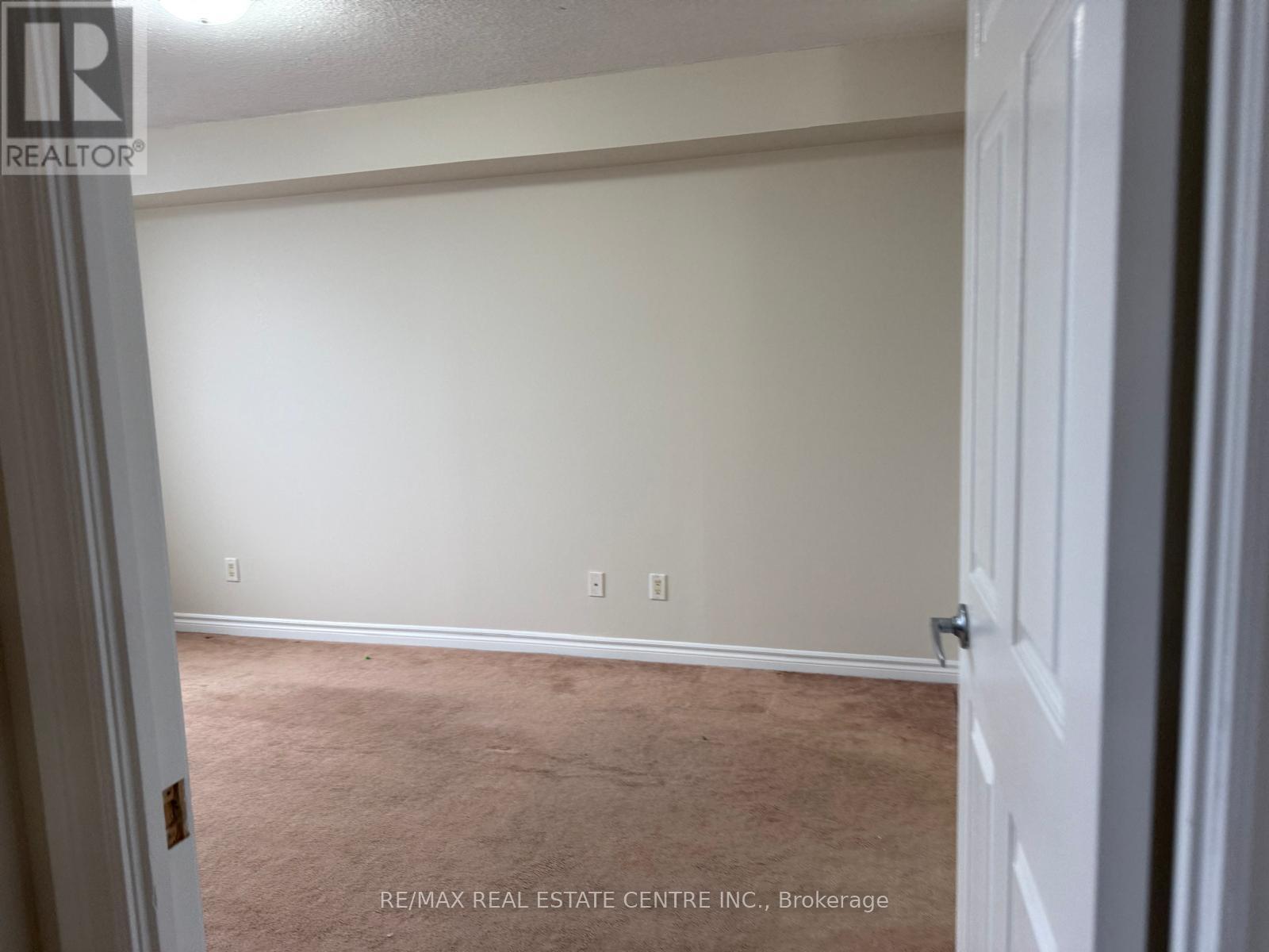 1613 - 3880 Duke Of York Boulevard, Mississauga (City Centre), Ontario  L5B 4M7 - Photo 19 - W12681044