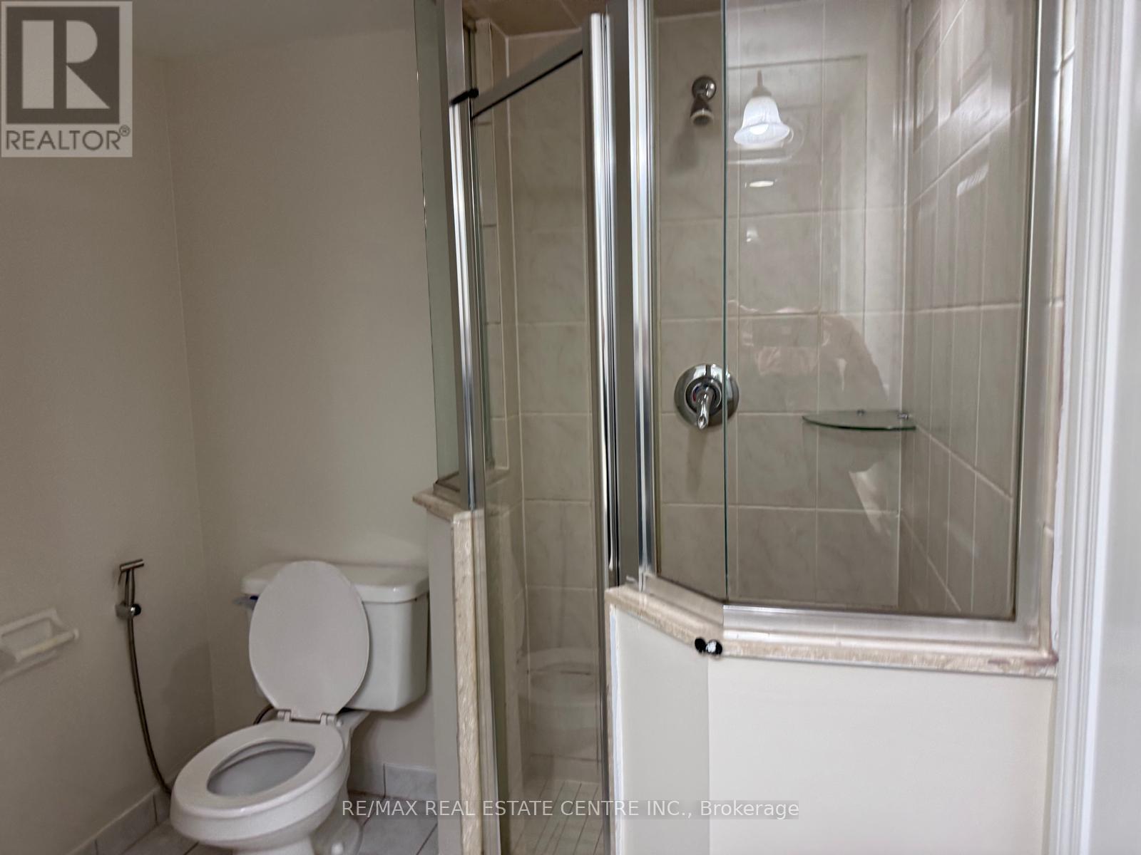 1613 - 3880 Duke Of York Boulevard, Mississauga (City Centre), Ontario  L5B 4M7 - Photo 43 - W12681044