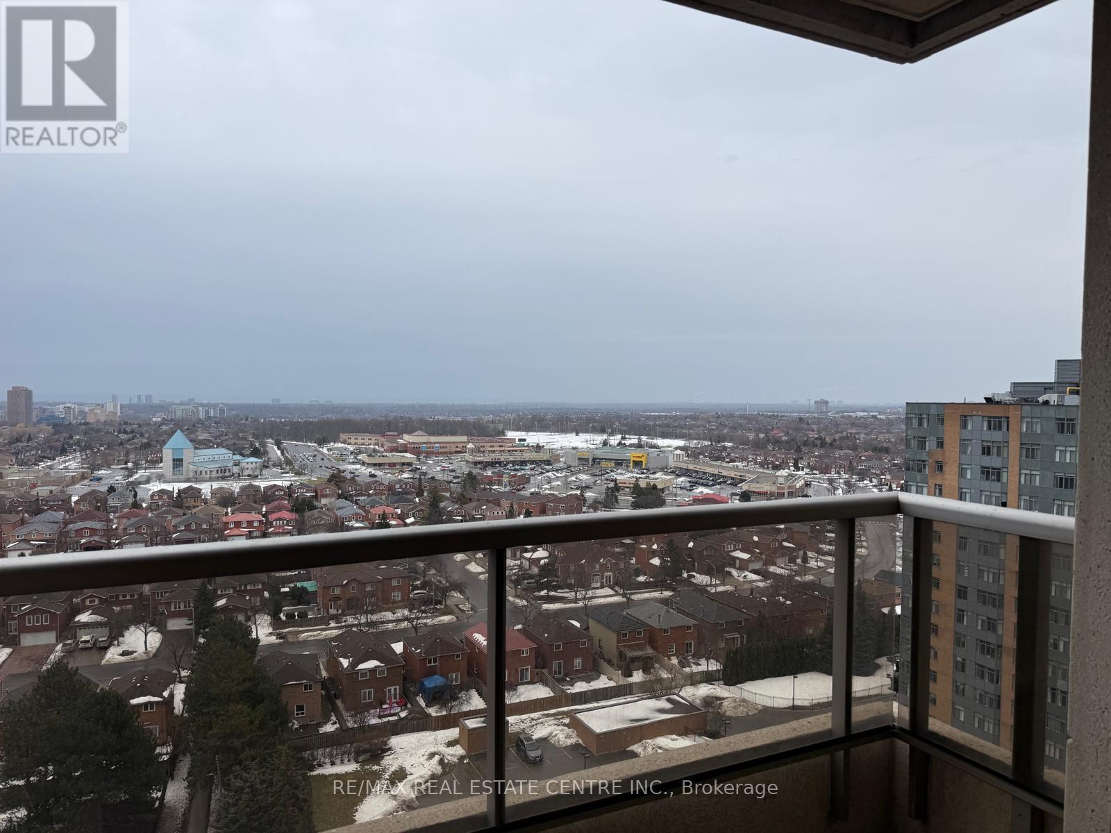 1613 - 3880 Duke Of York Boulevard, Mississauga (City Centre), Ontario  L5B 4M7 - Photo 12 - W12681044