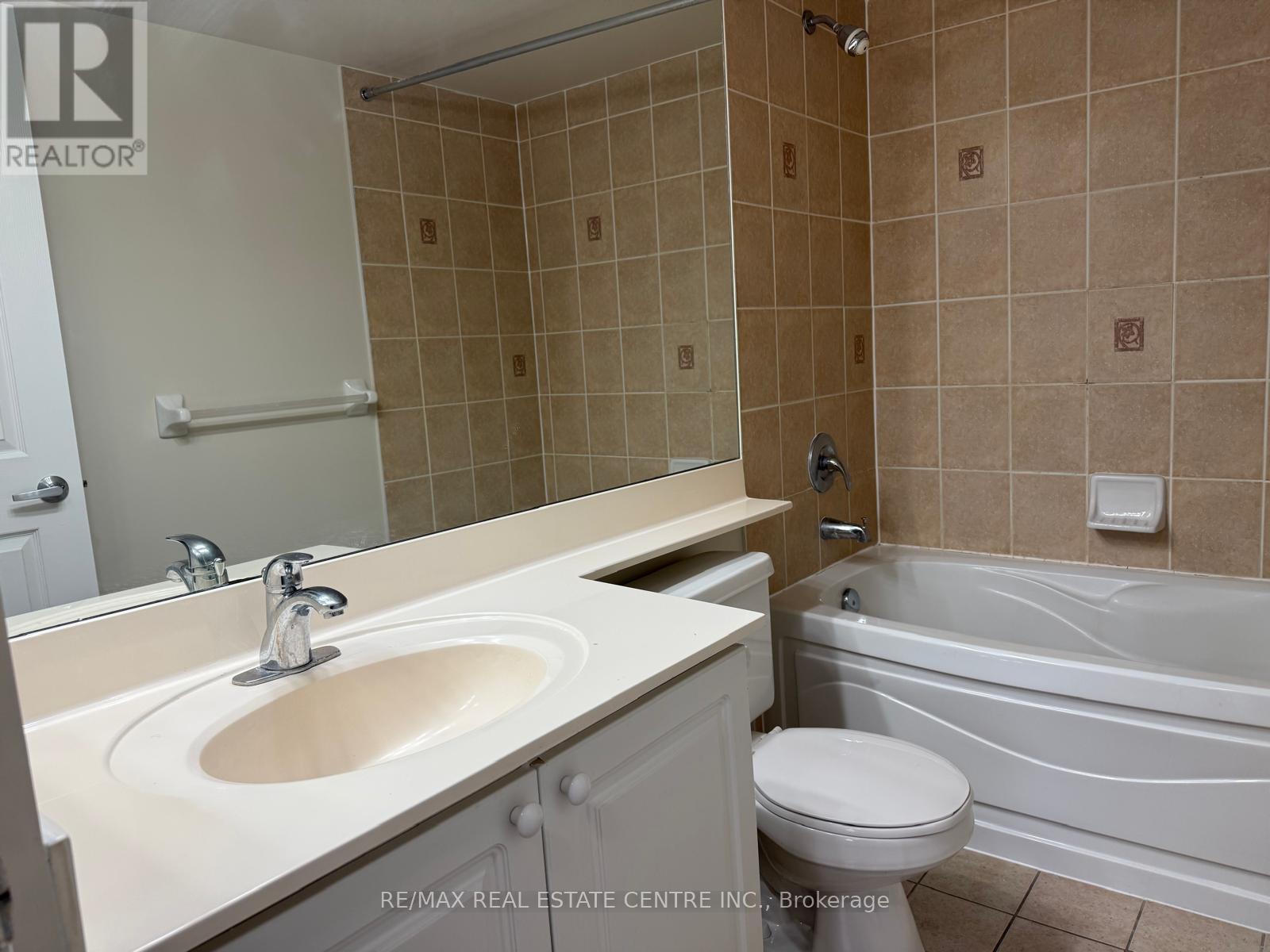 1613 - 3880 Duke Of York Boulevard, Mississauga (City Centre), Ontario  L5B 4M7 - Photo 30 - W12681044