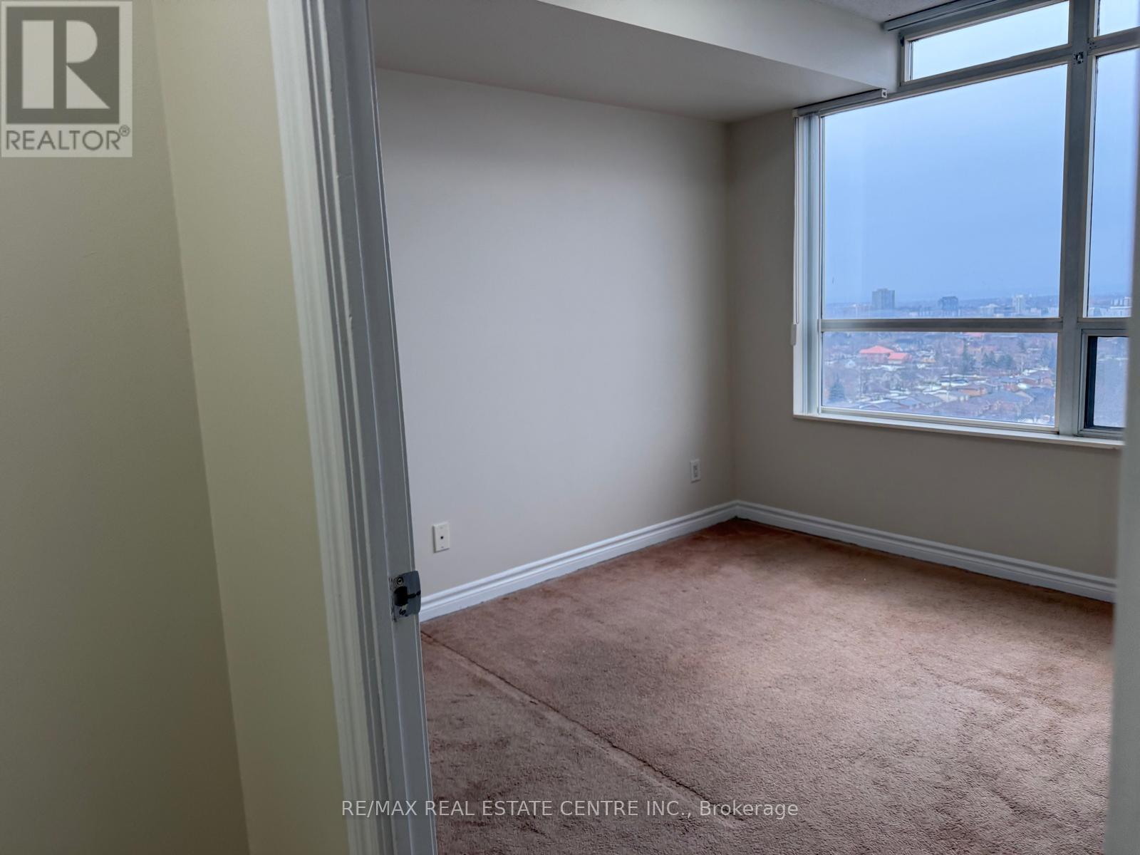 1613 - 3880 Duke Of York Boulevard, Mississauga (City Centre), Ontario  L5B 4M7 - Photo 34 - W12681044