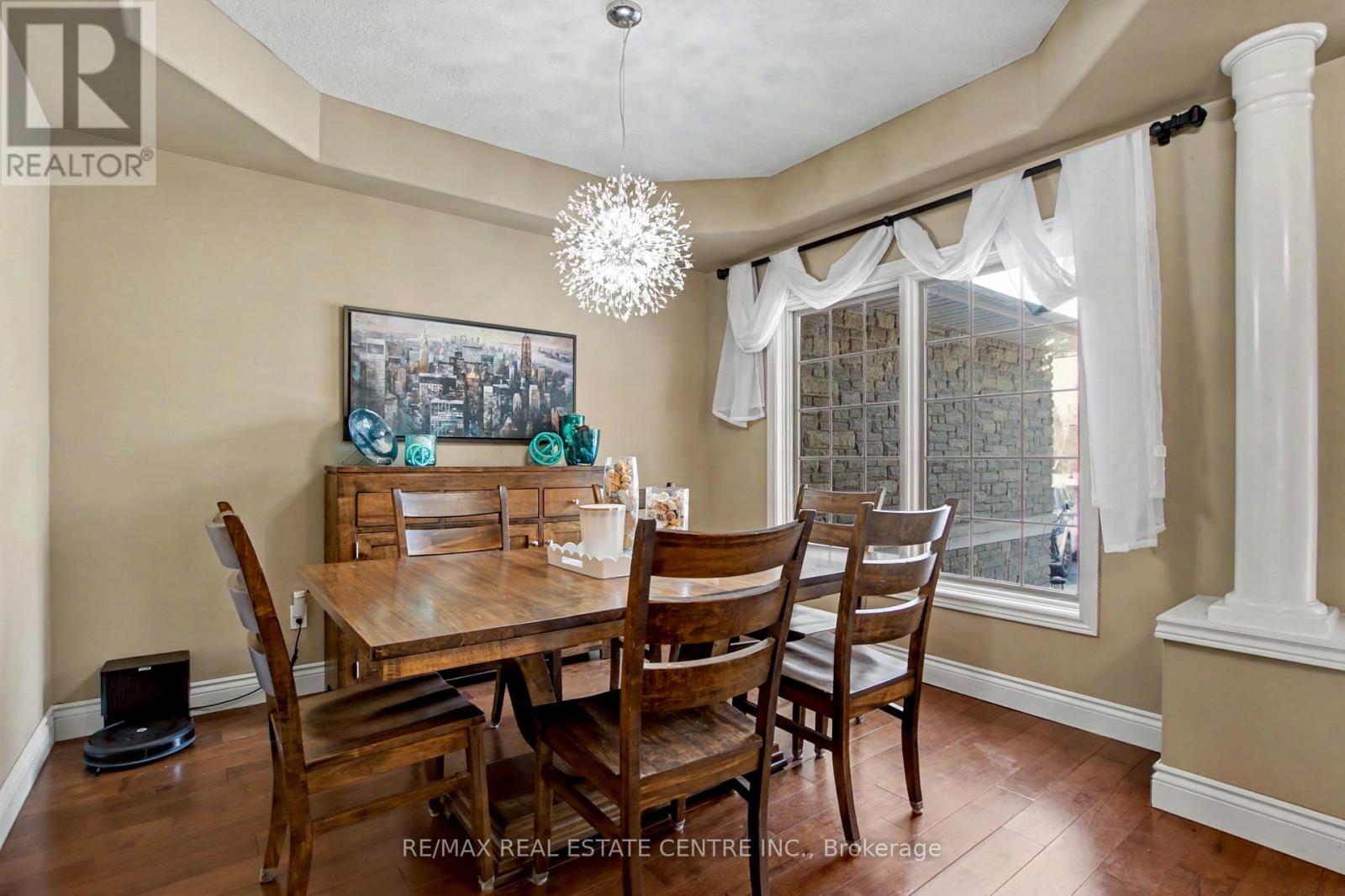 2 Irongate Drive, Brant (Paris), Ontario  N3L 4G4 - Photo 4 - X12830452