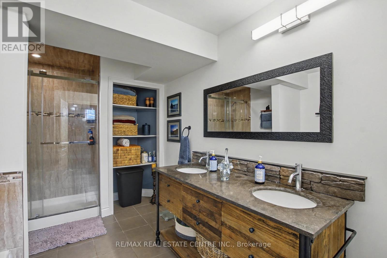 2 Irongate Drive, Brant (Paris), Ontario  N3L 4G4 - Photo 22 - X12830452