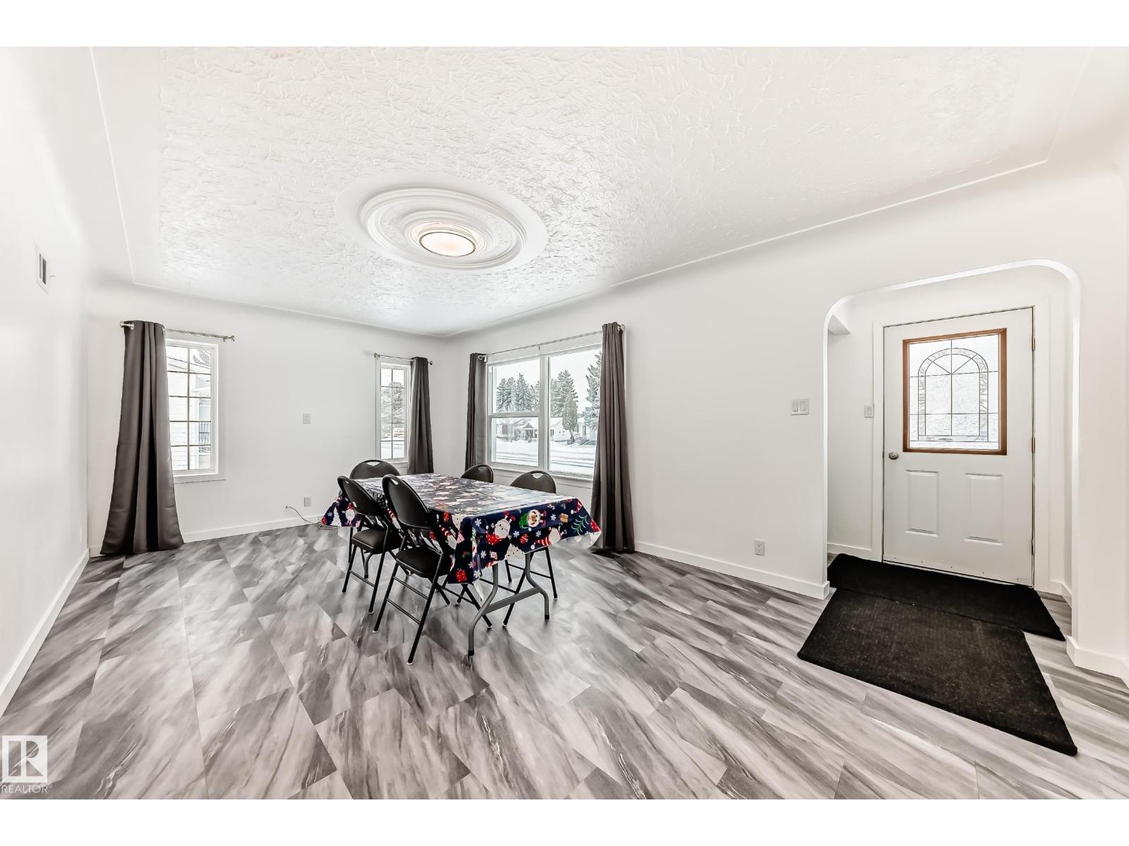 5645 50 St Nw, Vegreville, Alberta  T9C 1H7 - Photo 10 - E4476166