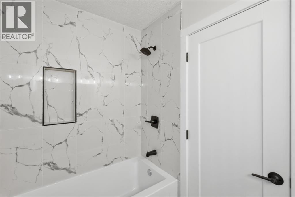 8426 Berkley Road Nw, Calgary, Alberta  T3K 1B4 - Photo 21 - A2283794