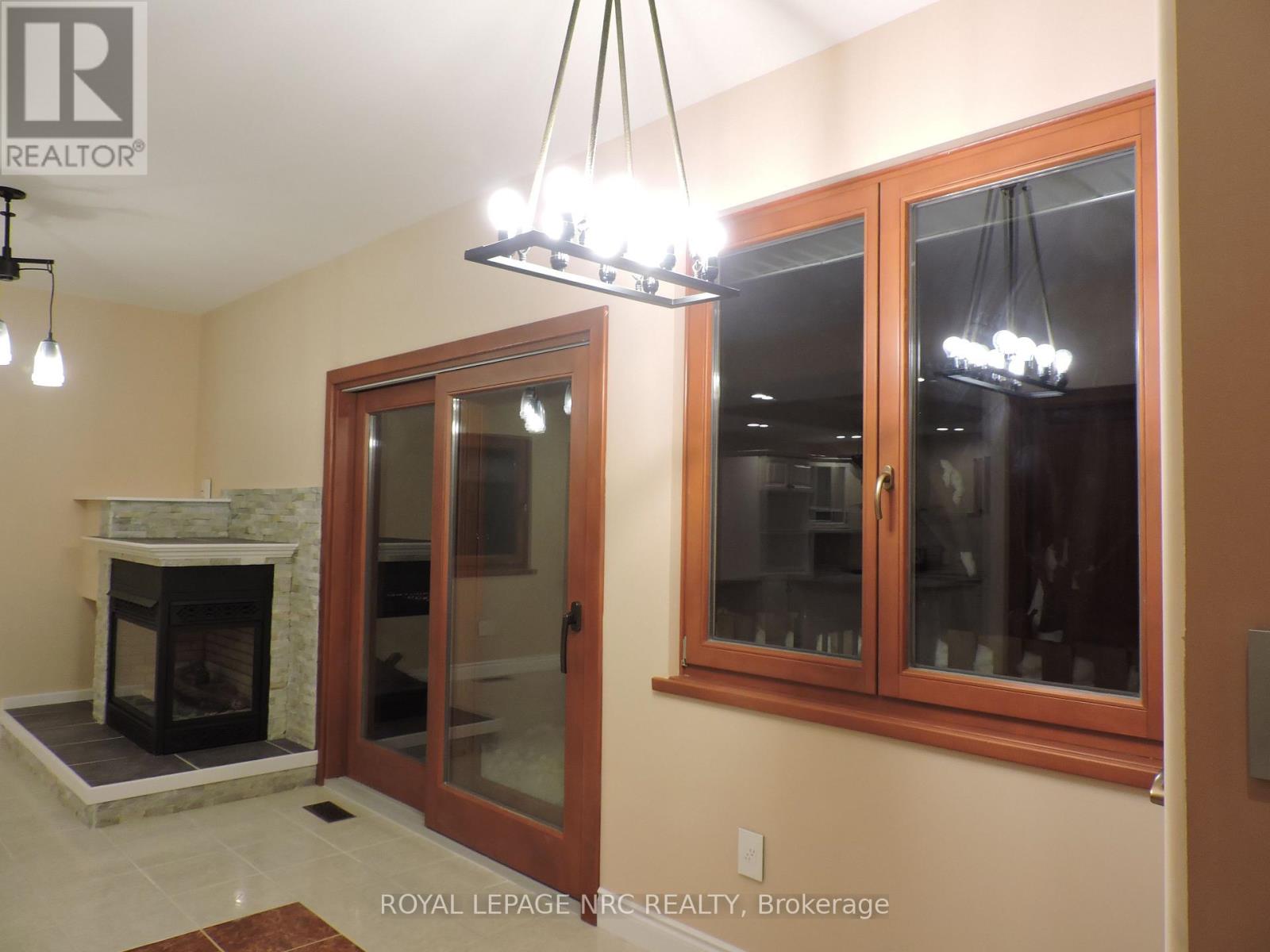 340 Oxford Avenue, Fort Erie (Crystal Beach), Ontario  L0S 1B0 - Photo 10 - X12852528