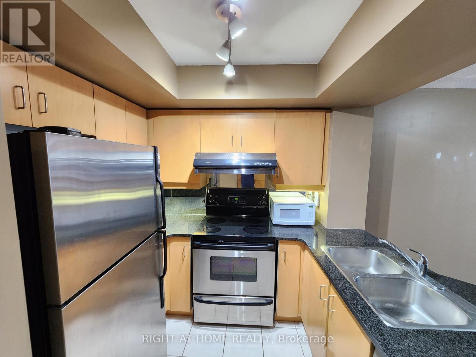 1708 - 8 Rean Drive, Toronto (Bayview Village), Ontario  M2K 3B9 - Photo 3 - C12847316