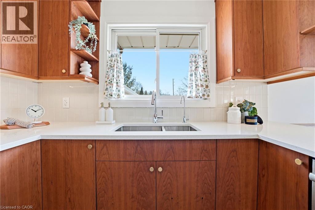 341 Terrace Hill Street, Brantford, Ontario  N3R 1H6 - Photo 9 - 40809225