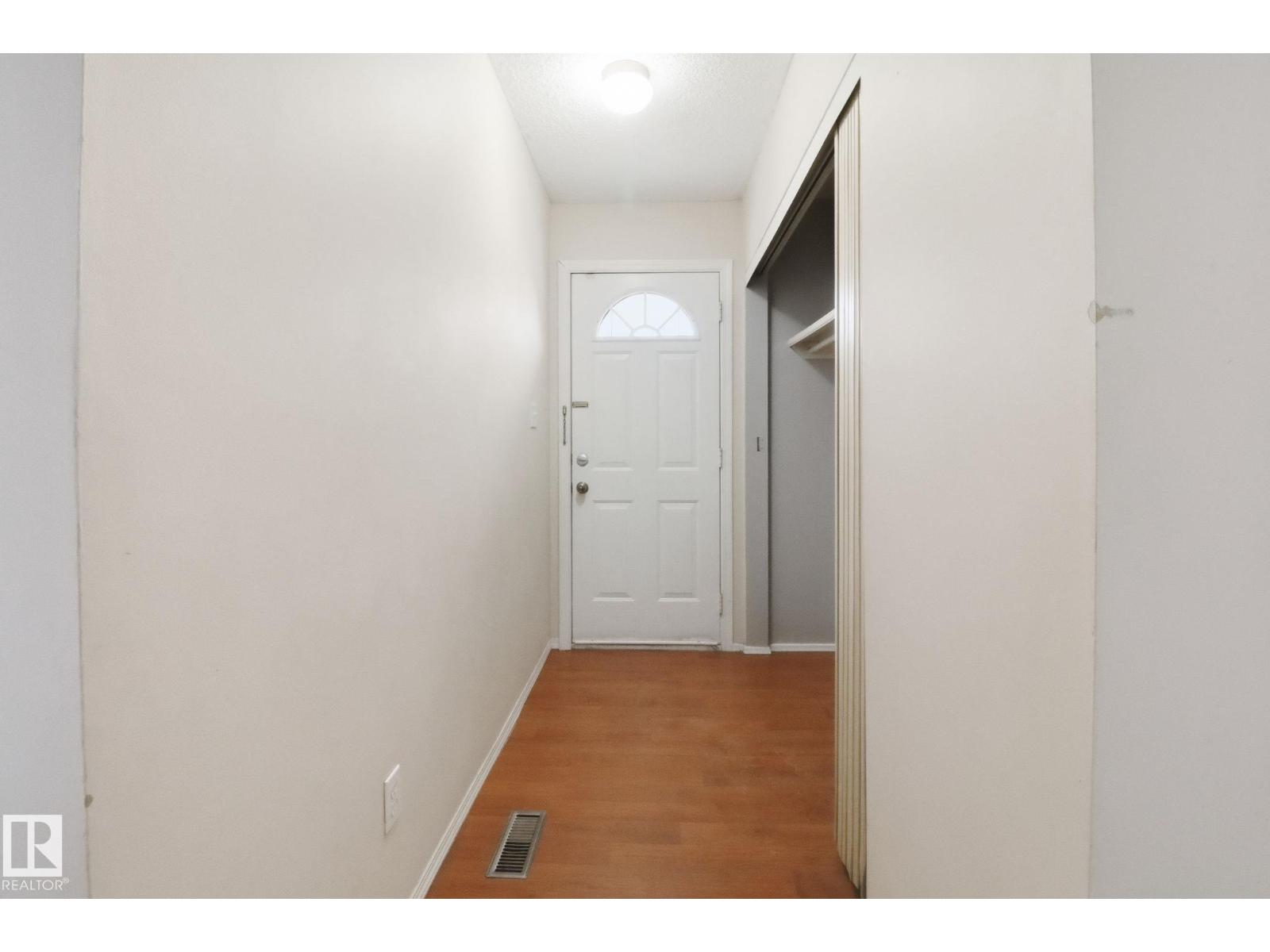 8149 27 Av Nw, Edmonton, Alberta  T6K 2Y5 - Photo 18 - E4476168