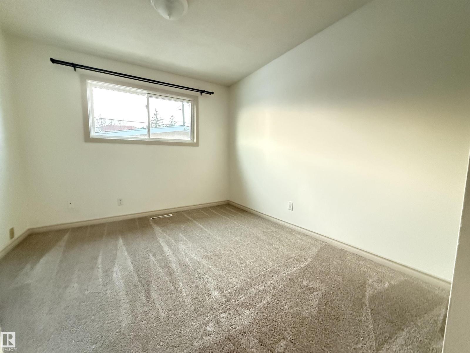 9034 60 St Nw, Edmonton, Alberta  T6B 1M8 - Photo 14 - E4476169