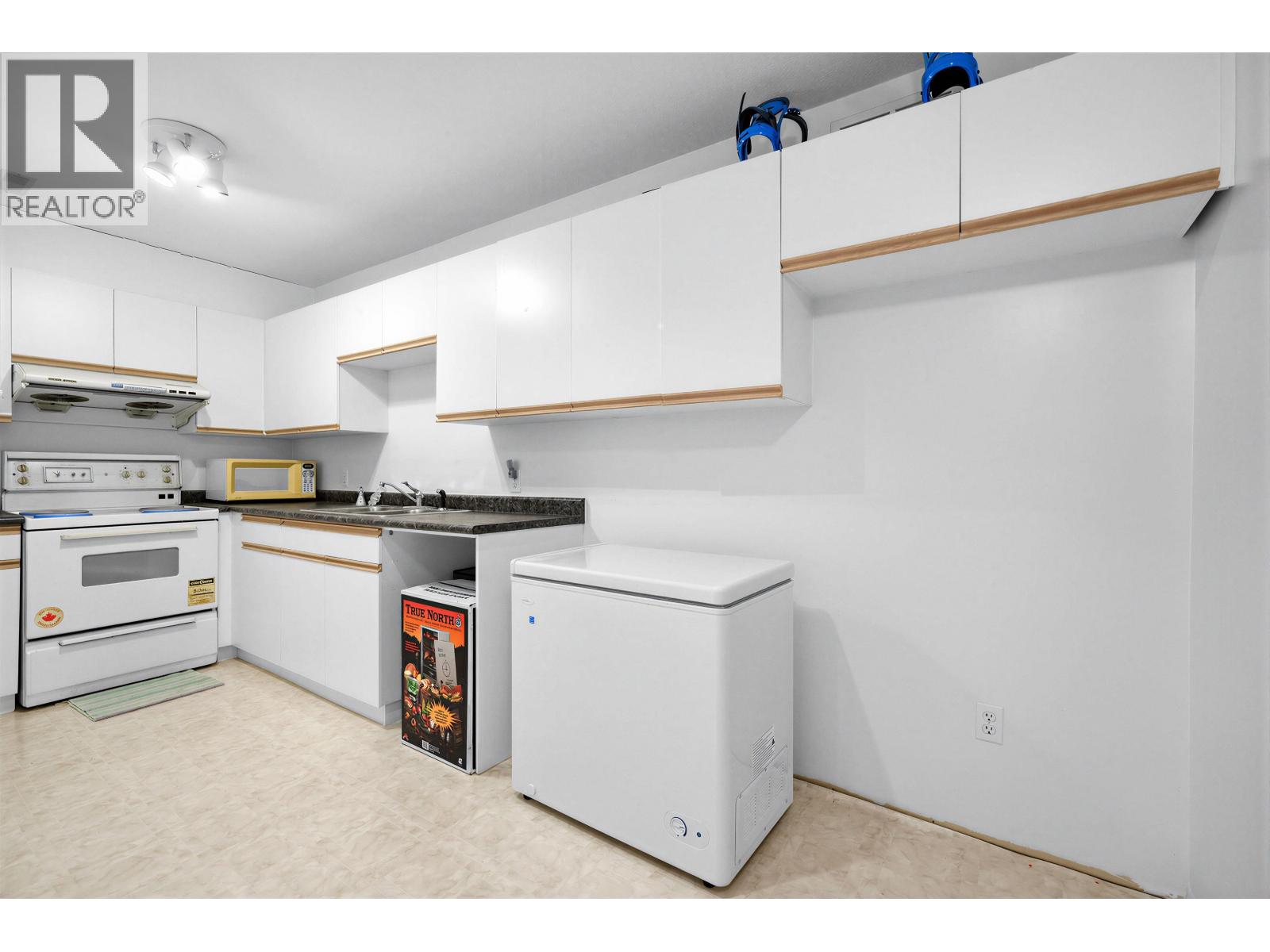 2966 Blackbear Court, Coquitlam, British Columbia  V3E 3A2 - Photo 28 - R3087967