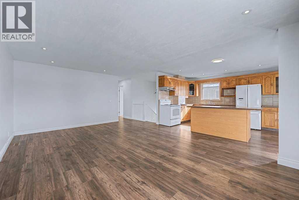 1607 Marlyn Way Ne, Calgary, Alberta  T2A 3K8 - Photo 10 - A2290581