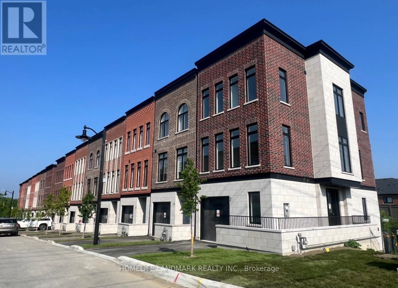 2 CHESTNUT COURT, aurora, Ontario