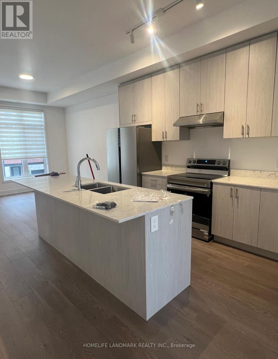 2 Chestnut Court, Aurora, Ontario  L4G 4A4 - Photo 5 - N12852524