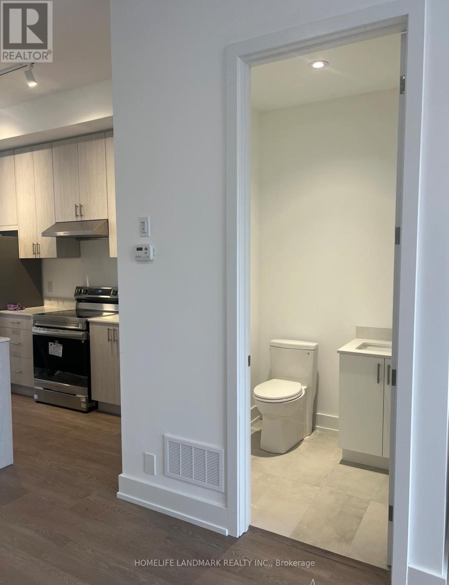 2 Chestnut Court, Aurora, Ontario  L4G 4A4 - Photo 7 - N12852524