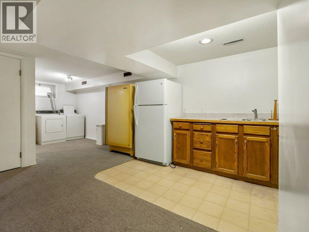 2123 10 Avenue S, Lethbridge, Alberta  T1K 0C3 - Photo 35 - A2280892