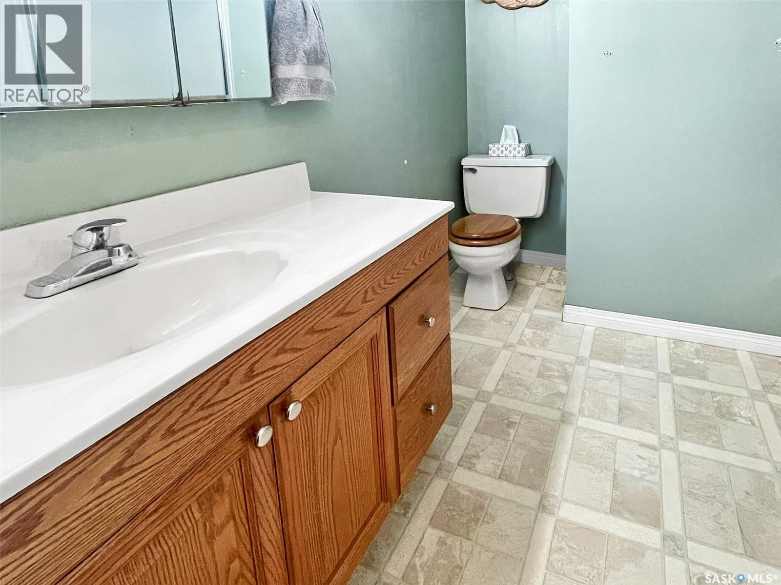 434 Colonel Otter Drive, Swift Current, Saskatchewan  S9H 4P6 - Photo 9 - SK029342