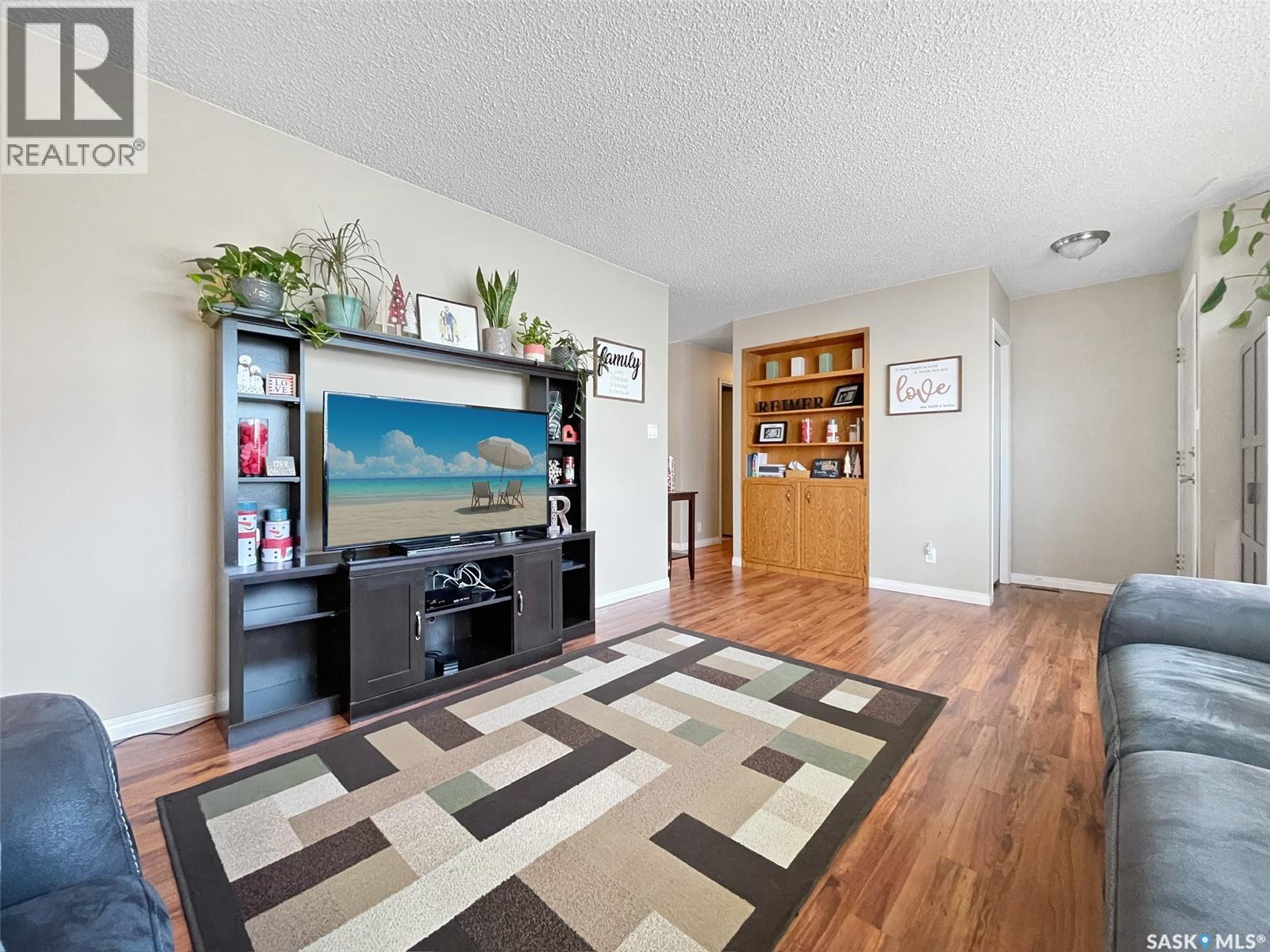 434 Colonel Otter Drive, Swift Current, Saskatchewan  S9H 4P6 - Photo 3 - SK029342