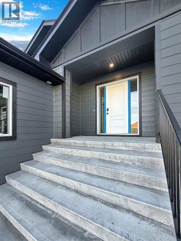 320 Greenwood Place, Coalhurst, Alberta  T0L 0V2 - Photo 4 - A2285573