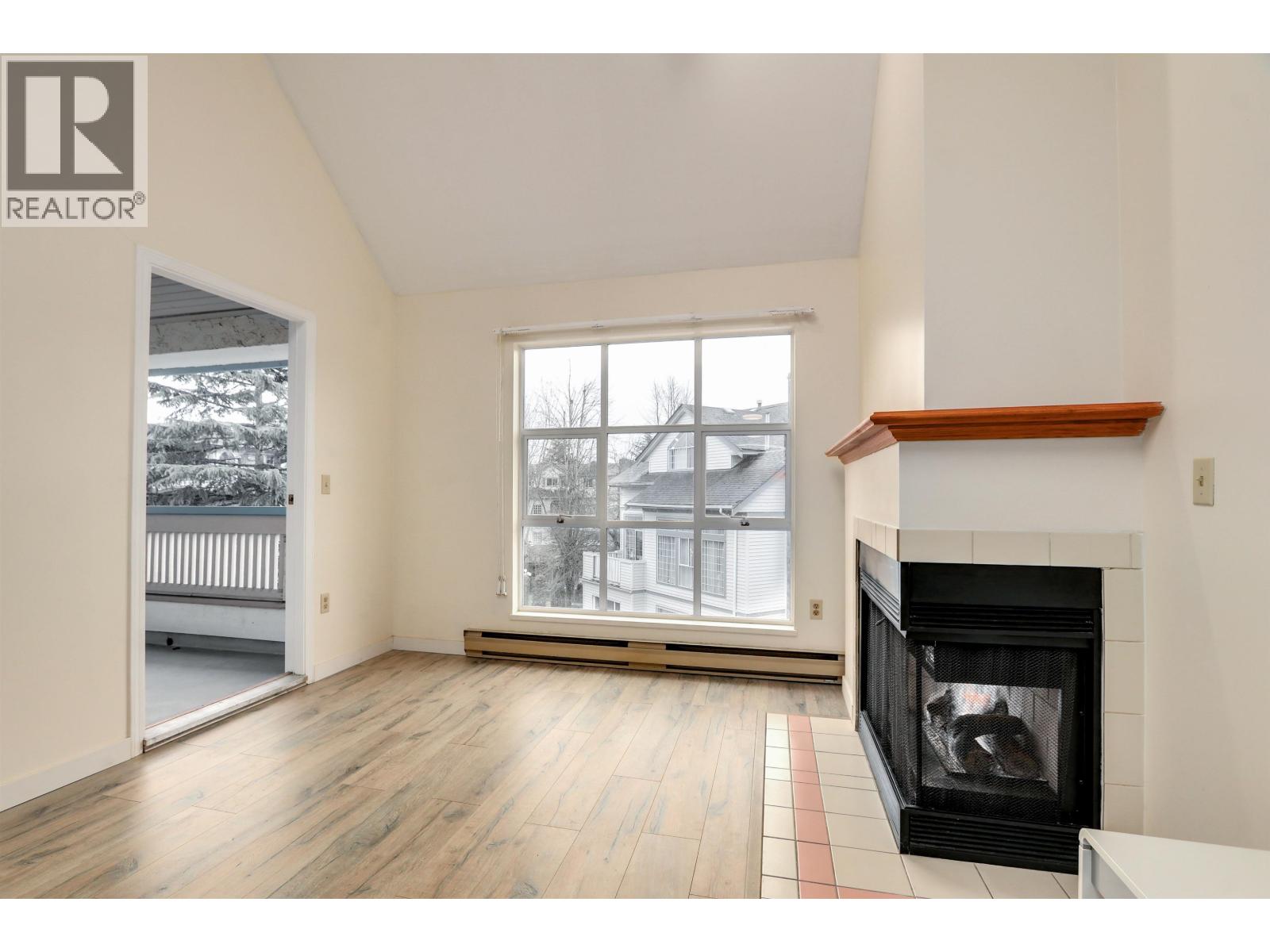 310 7580 Minoru Boulevard, Richmond, British Columbia  V6Y 1Z5 - Photo 4 - R3096497