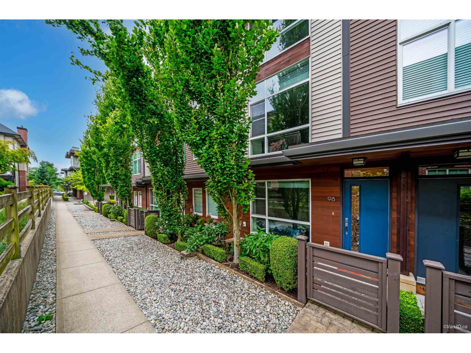 98 16222 23a Avenue, Surrey, British Columbia  V3Z 6P4 - Photo 1 - R3096851