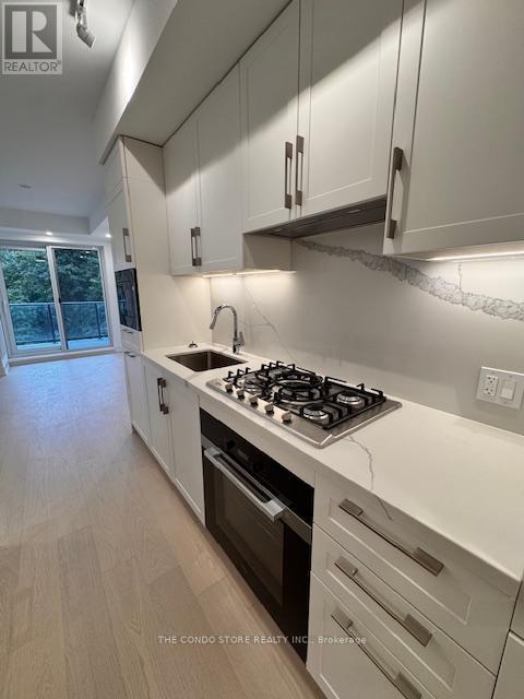 408 - 8 Manor Road W, Toronto (Yonge-Eglinton), Ontario  M4S 0E6 - Photo 5 - C12745846