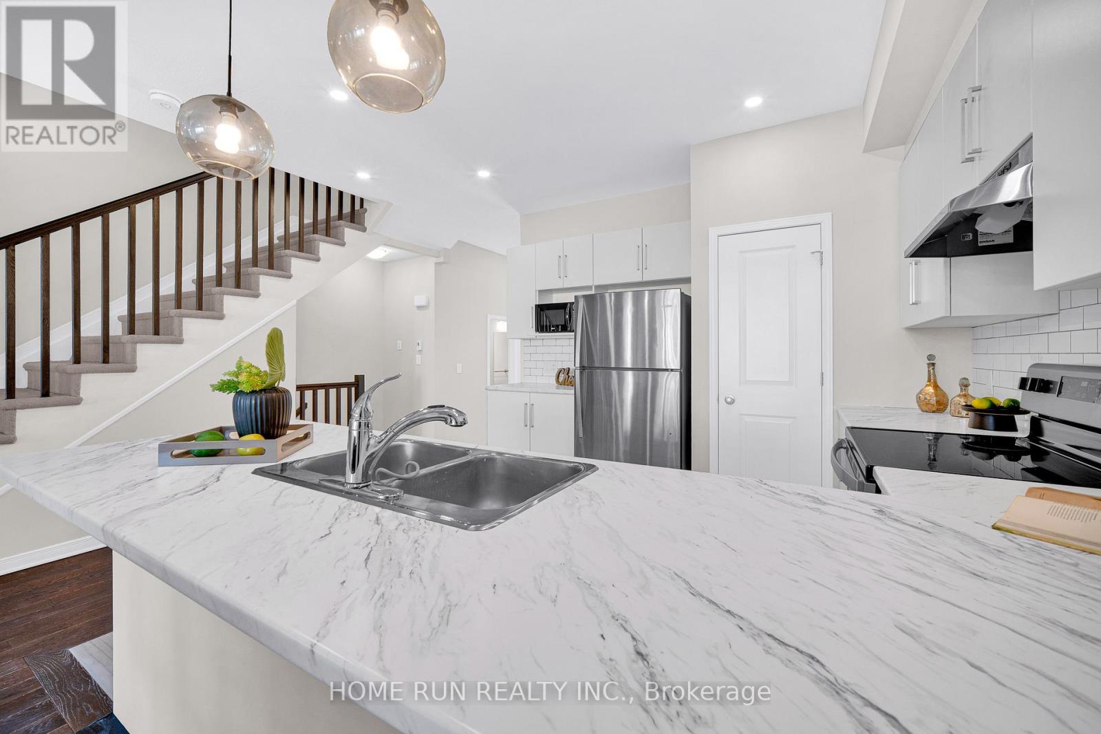 467 Cope Drive, Ottawa, Ontario  K2V 0P1 - Photo 9 - X12852560